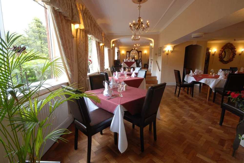 Golden Pheasant Country Hotel Лланголлен Ресторан фото
